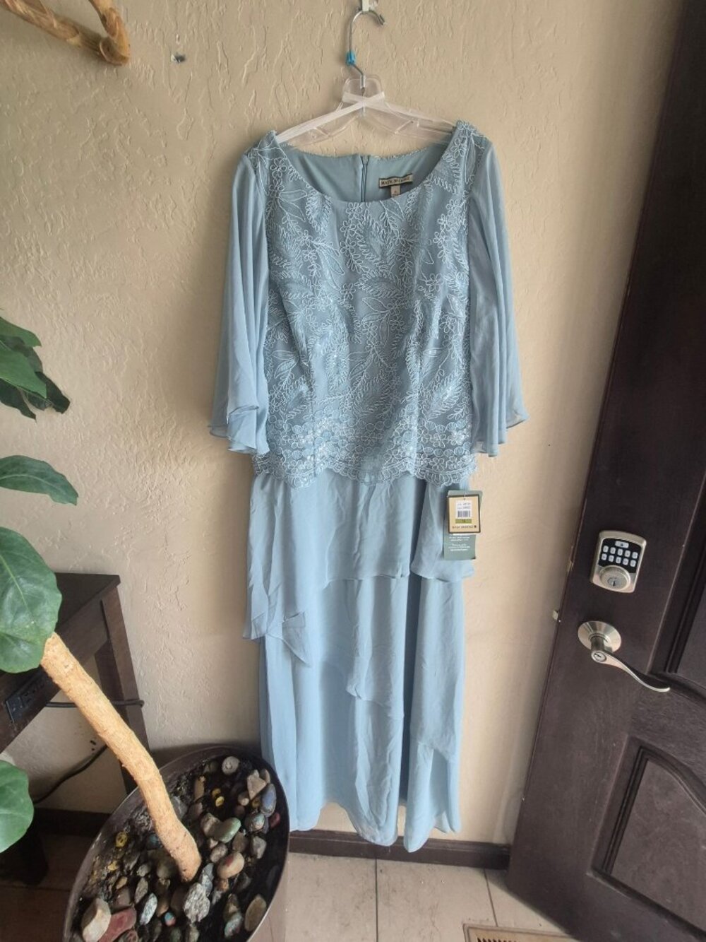 Light Blue Maya Brooke Embroidered Layered Dress Size 14 NWT - Picture 10 of 10